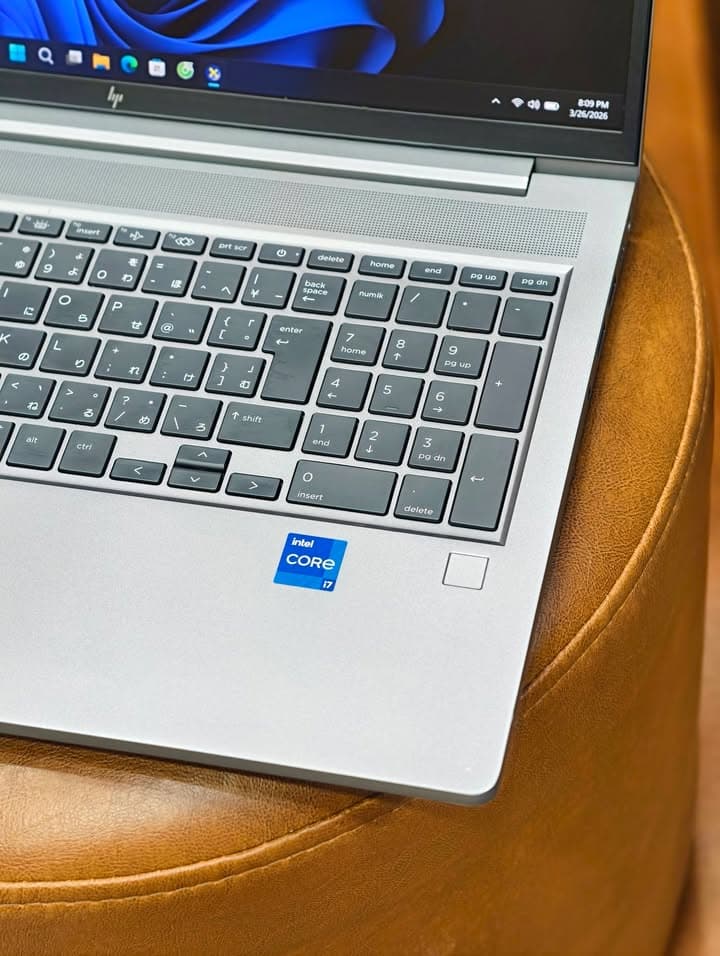 HP Core i7-13700H