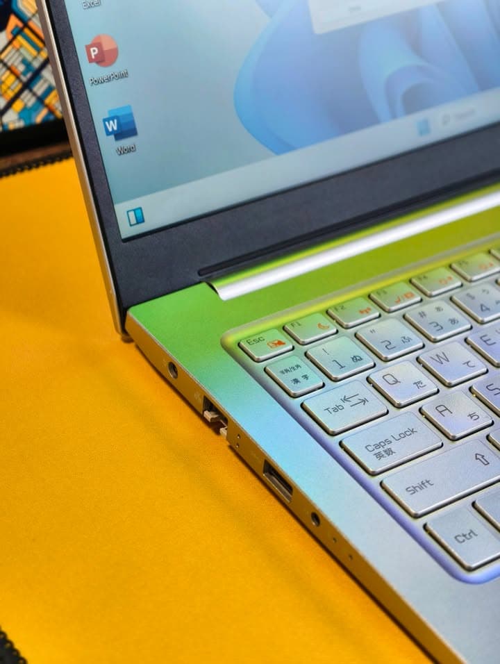Laptop Core i7-1355U