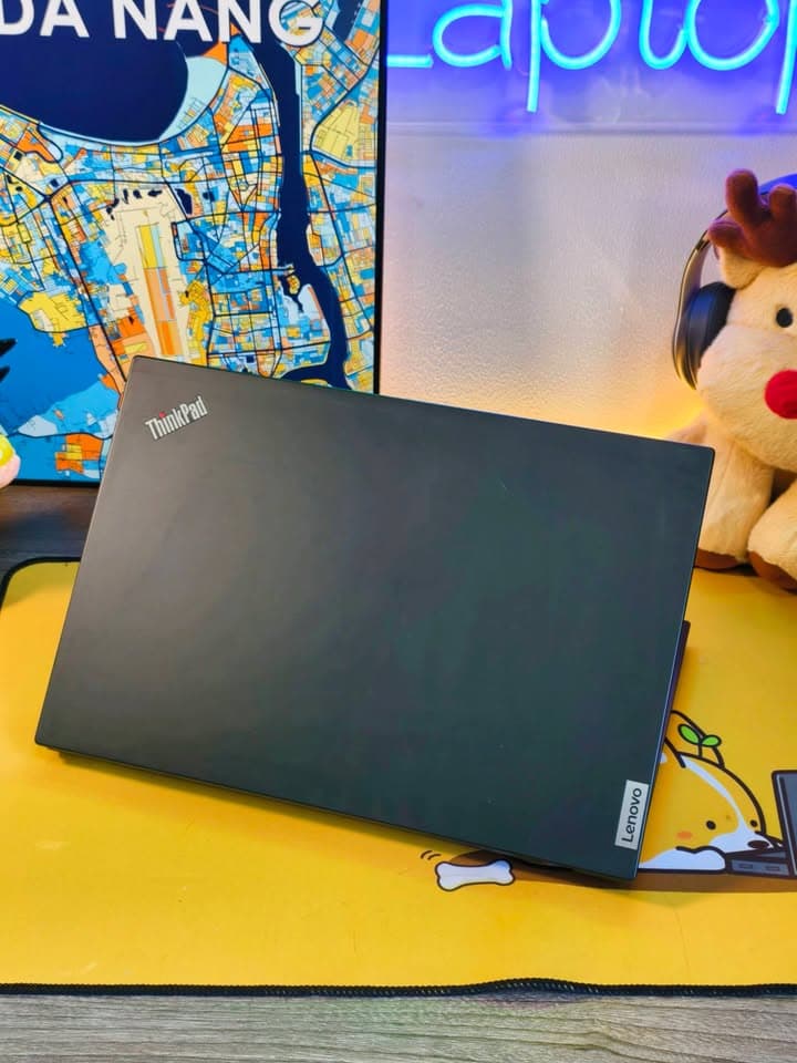 Lenovo ThinkPad P15v Gen 2